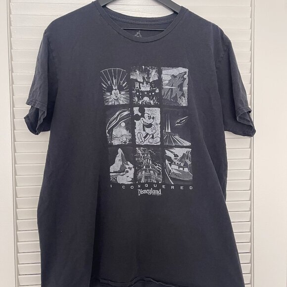 Vintage-Style Disneyland T-Shirt | Black & White “I Conquered Disneyland” - Picture 1 of 4